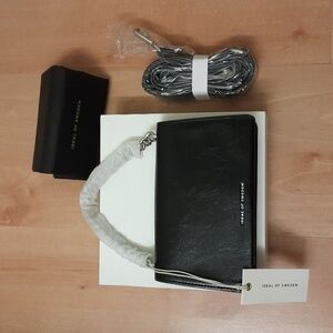 NIB, Ideal of Sweden Black Glossy Lia Baguette